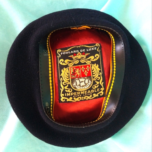 Vintage Accessories - Foulard De Luxe Impermeable Pure Laine Authentic Vintage black beret 51 wool hat